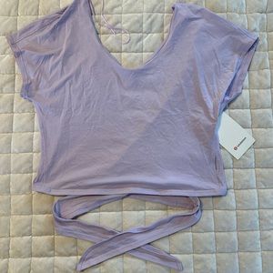 Lululemon It’s a Tie Tee